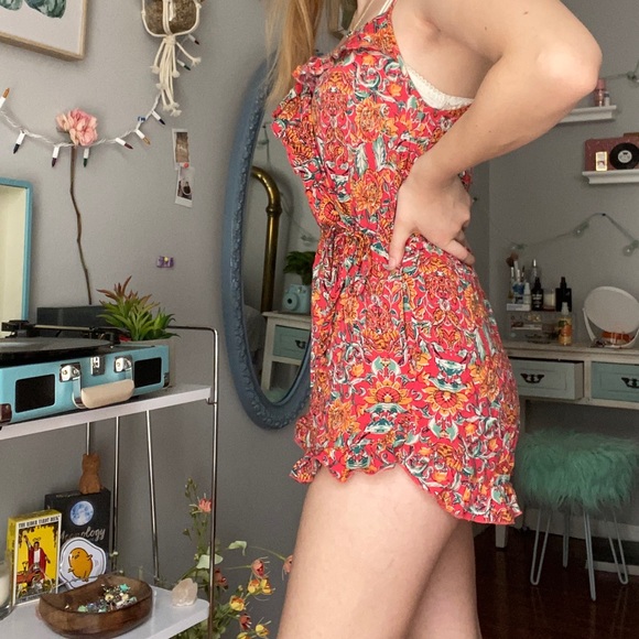 Patterned romper! - Picture 4 of 4